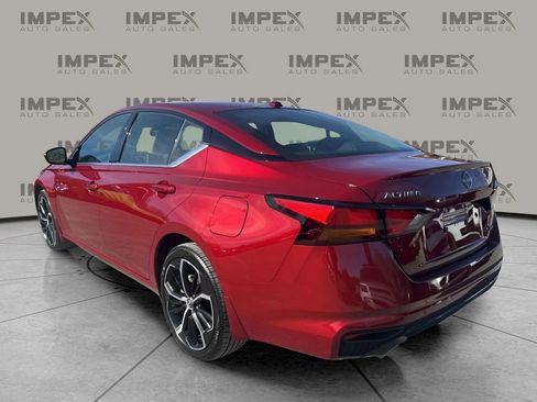 Used 2025 Nissan Altima 2.5 SR image 3