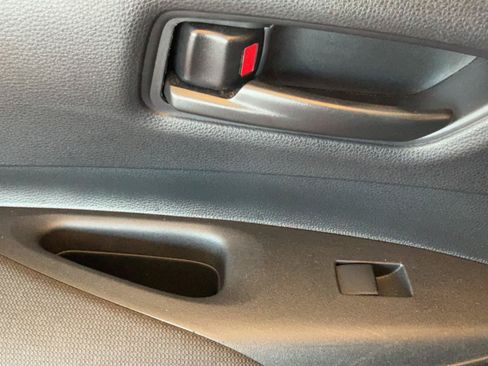 Used 2024 Toyota Corolla LE FWD image 27
