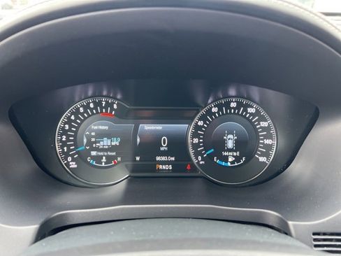 Certified 2018 Ford Explorer Platinum image 12