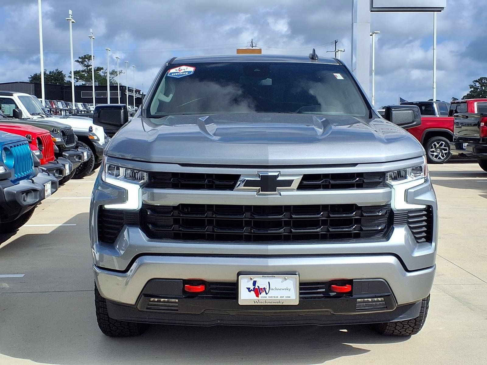 Used 2025 Chevrolet Silverado 1500 RST w/ Convenience Package II AWD/4WD image 4
