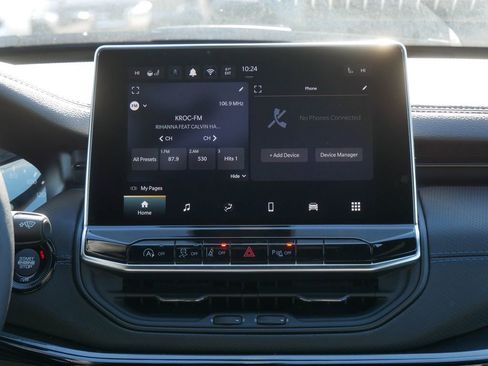 New 2026 Jeep Compass Limited image 10