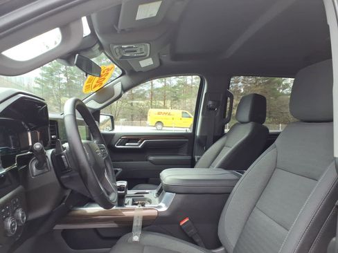 Used 2025 Chevrolet Silverado 1500 RST image 11