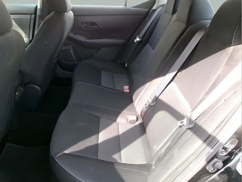 Used 2024 Nissan Sentra SV image 10