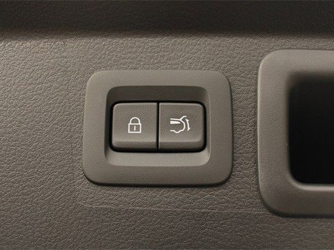 Certified 2025 MAZDA CX-50 AWD 2.5 S w/ Premium Package image 6