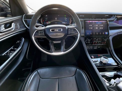 Used 2022 Jeep Grand Cherokee Limited 4xe w/ Luxury Tech Group II image 5