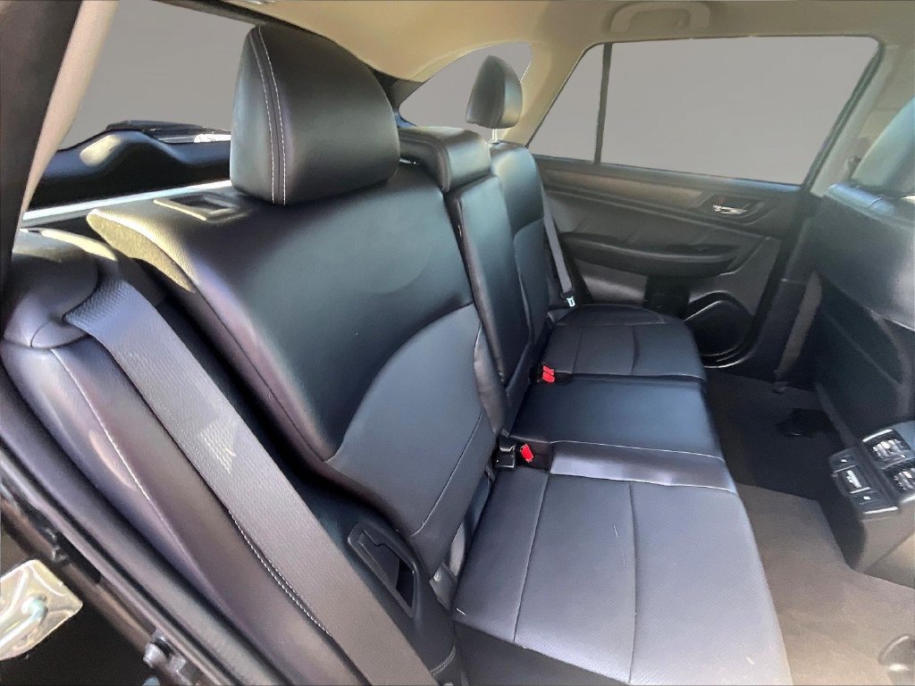 Used 2018 Subaru Outback 2.5i Limited AWD/4WD image 23