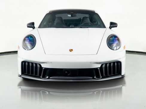 Used 2026 Porsche 911 Carrera GTS w/ Premium Package image 22