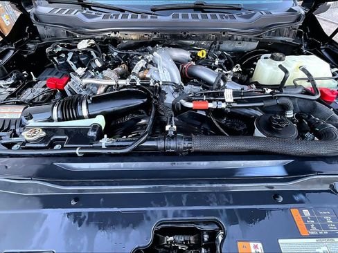 Used 2025 Ford F250 Platinum w/ Platinum Plus Package image 31