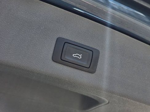 Used 2015 Audi Q5 2.0T Premium Plus w/ Technology Package AWD/4WD image 33