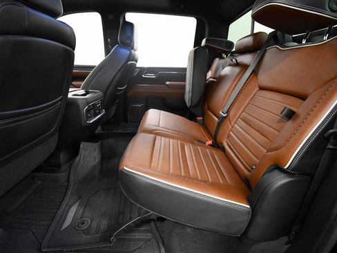 Used 2024 GMC Sierra 2500 Denali Ultimate image 15