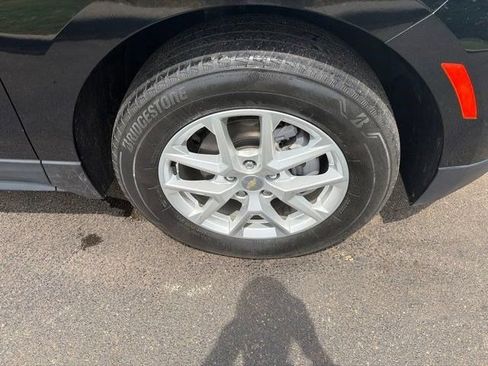 Used 2022 Chevrolet Equinox LT AWD/4WD image 42