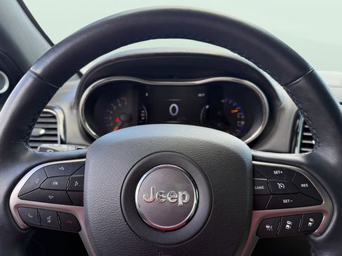 Used 2020 Jeep Grand Cherokee High Altitude AWD/4WD image 23