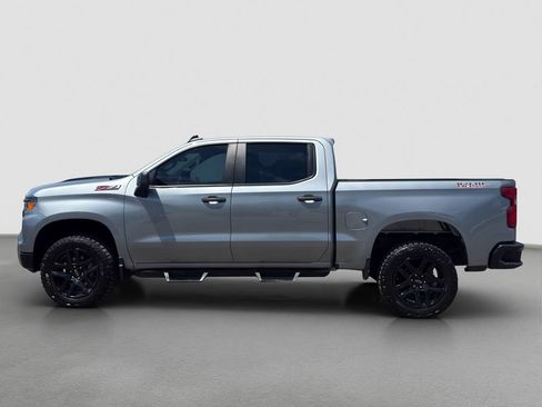Used 2023 Chevrolet Silverado 1500 Custom Trail Boss AWD/4WD image 3
