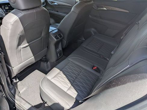 Used 2023 Buick Envision Avenir AWD/4WD image 32