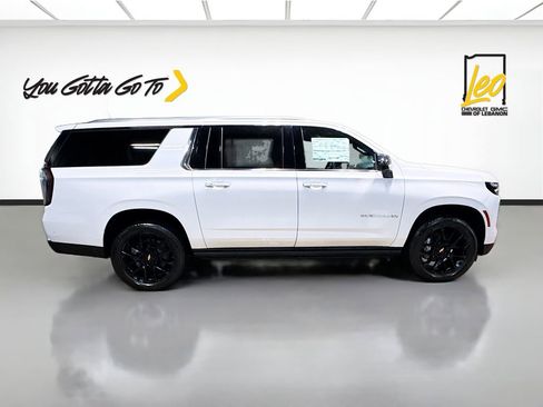 New 2026 Chevrolet Suburban Premier AWD/4WD image 4