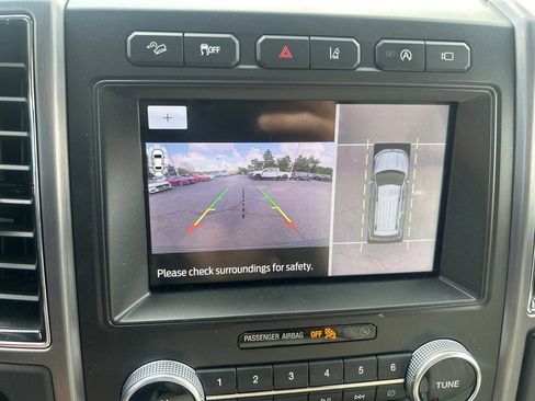 Used 2020 Ford Expedition Platinum AWD/4WD image 25