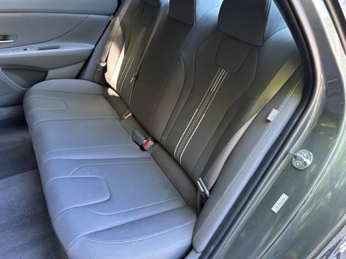 Used 2024 Hyundai Elantra SEL FWD image 27