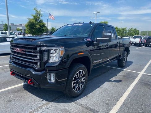 Used 2023 GMC Sierra 2500 AT4 w/ AT4 Preferred Package AWD/4WD image 3