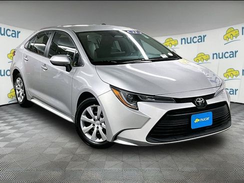 Used 2023 Toyota Corolla LE FWD image 1