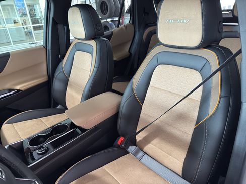 New 2026 Chevrolet Equinox ACTIV w/ LPO, Floor Liner Package image 22