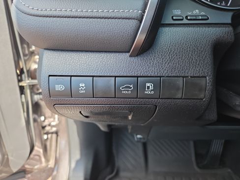 Certified 2024 Toyota Camry SE FWD image 25