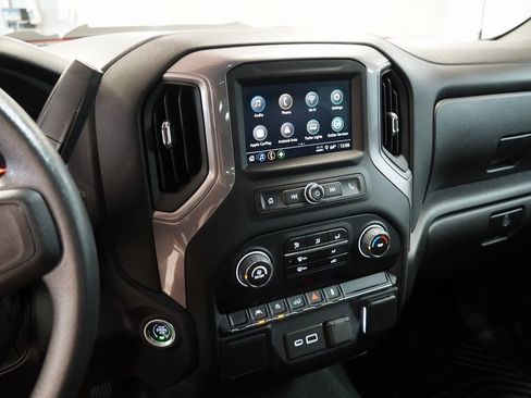 Used 2022 Chevrolet Silverado 1500 Custom image 17