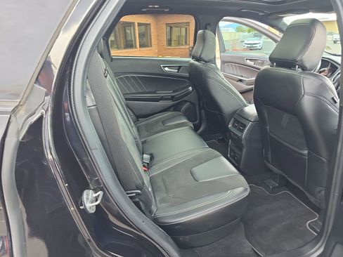 Used 2022 Ford Edge ST w/ Equipment Group 401A AWD/4WD image 34