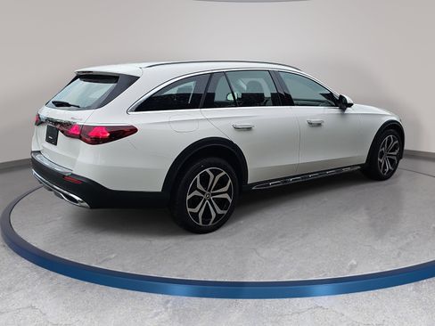 New 2026 Mercedes-Benz E 450 4MATIC All-Terrain Wagon image 5