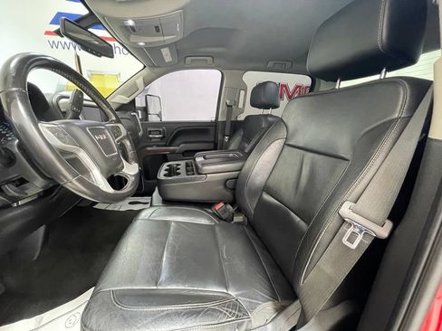 Used 2018 GMC Sierra 2500 SLT w/ Duramax Plus Package AWD/4WD image 18