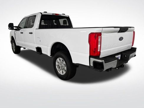Used 2024 Ford F350 XLT w/ FX4 Off-Road Package AWD/4WD image 3