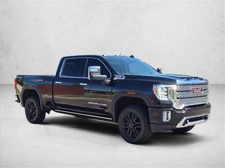 Used 2021 GMC Sierra 2500 Denali w/ Denali Black Diamond Edition AWD/4WD video 3