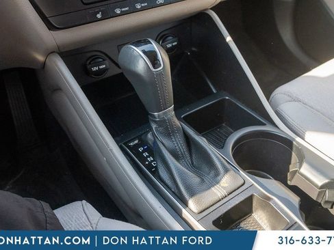 Used 2018 Hyundai Tucson Value w/ Cargo Package AWD/4WD image 10