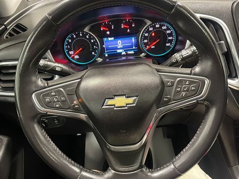 Used 2020 Chevrolet Equinox LT FWD image 4