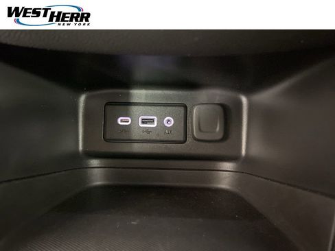 Used 2024 Chevrolet Equinox LT AWD/4WD image 6