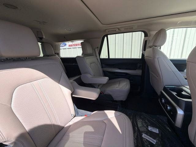 Certified 2024 Ford Expedition Limited AWD/4WD image 10