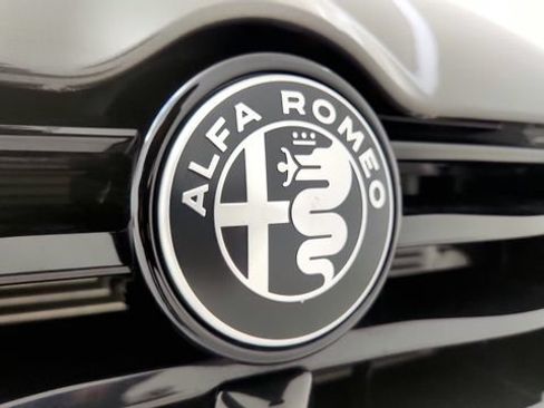 Used 2026 Alfa Romeo Tonale w/ Active Assist Package AWD/4WD image 32