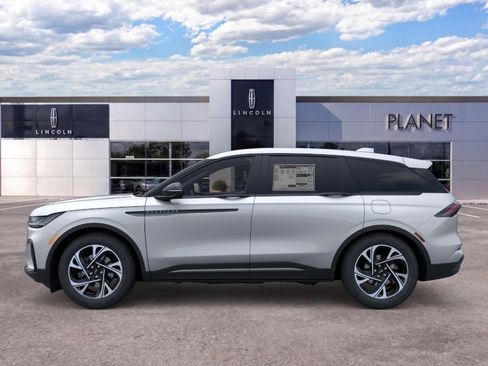 New 2026 Lincoln Nautilus Premier w/ Equipment Group 102A AWD/4WD image 3