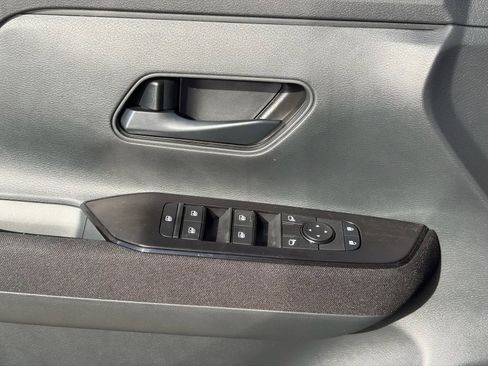 New 2026 Nissan Kicks S image 13