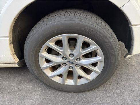 Used 2016 Ford Expedition Limited w/ Equipment Group 301A image 12