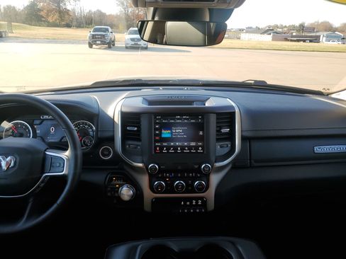 Used 2021 RAM 1500 Laramie AWD/4WD image 10