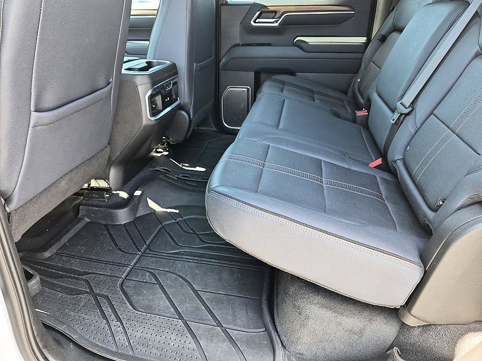 Used 2023 Chevrolet Silverado 1500 High Country AWD/4WD image 29