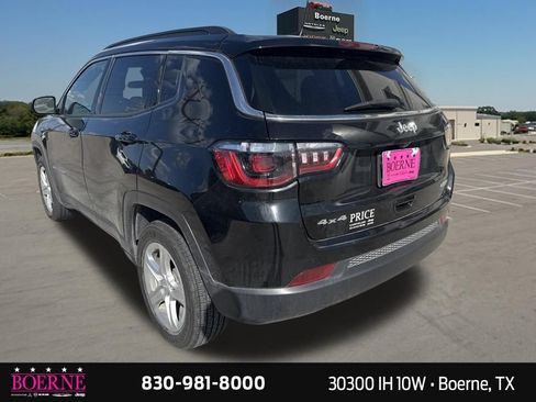 Used 2024 Jeep Compass Latitude AWD/4WD image 9