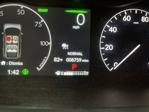 Used 2025 Honda CR-V Sport Touring image 16