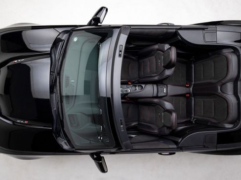 Used 2022 Chevrolet Camaro ZL1 RWD image 21