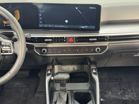Used 2024 Kia Sorento S w/ Panoramic Sunroof Package image 21