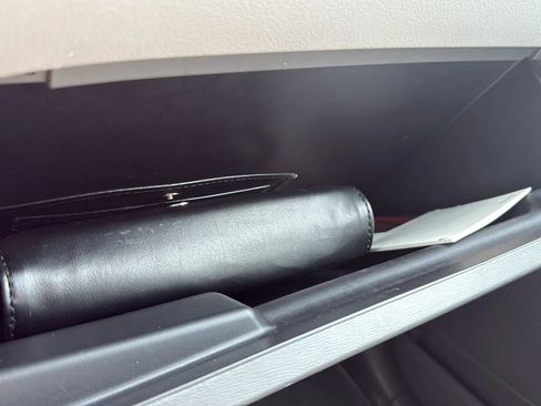 Used 2019 Toyota Sienna XLE image 37