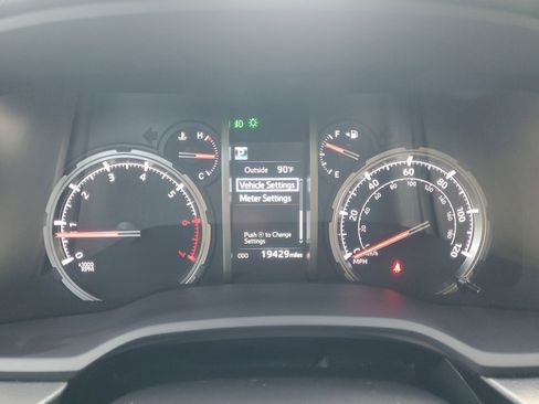 Certified 2024 Toyota 4Runner TRD Off-Road Premium w/ Off Road Premium Plus Package AWD/4WD image 24