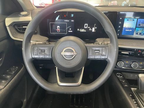 Certified 2025 Nissan Kicks SV FWD image 13