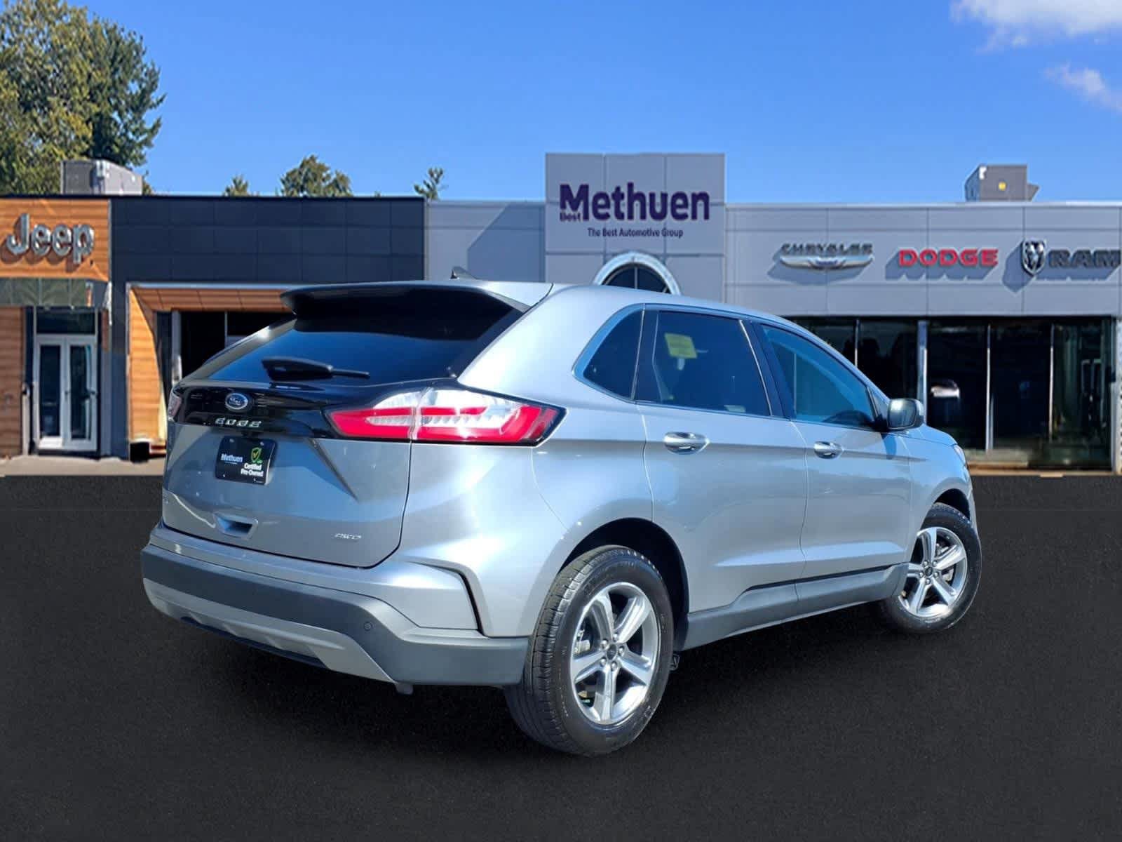 Used 2023 Ford Edge SEL w/ Convenience Package AWD/4WD image 5