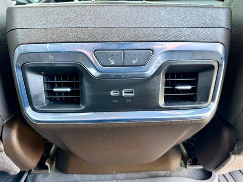 Used 2022 GMC Sierra 1500 Denali image 12